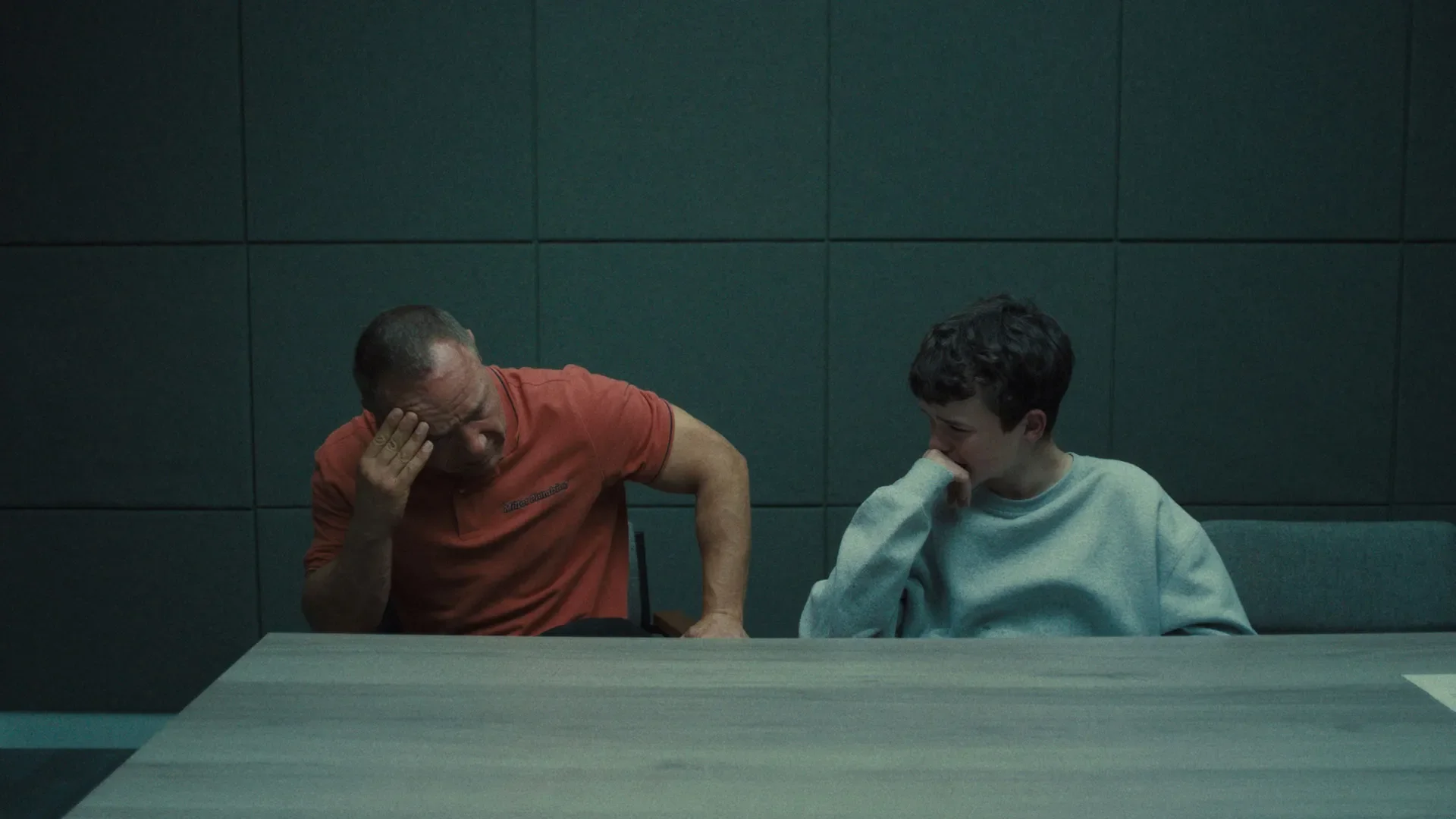 Imagen destacada para Adolescence: crianza responsable, pero sin derrocar el patriarcado.